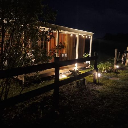 Country Cottage Sunshine Coast มอนต์วิลล์ ภายนอก รูปภาพ