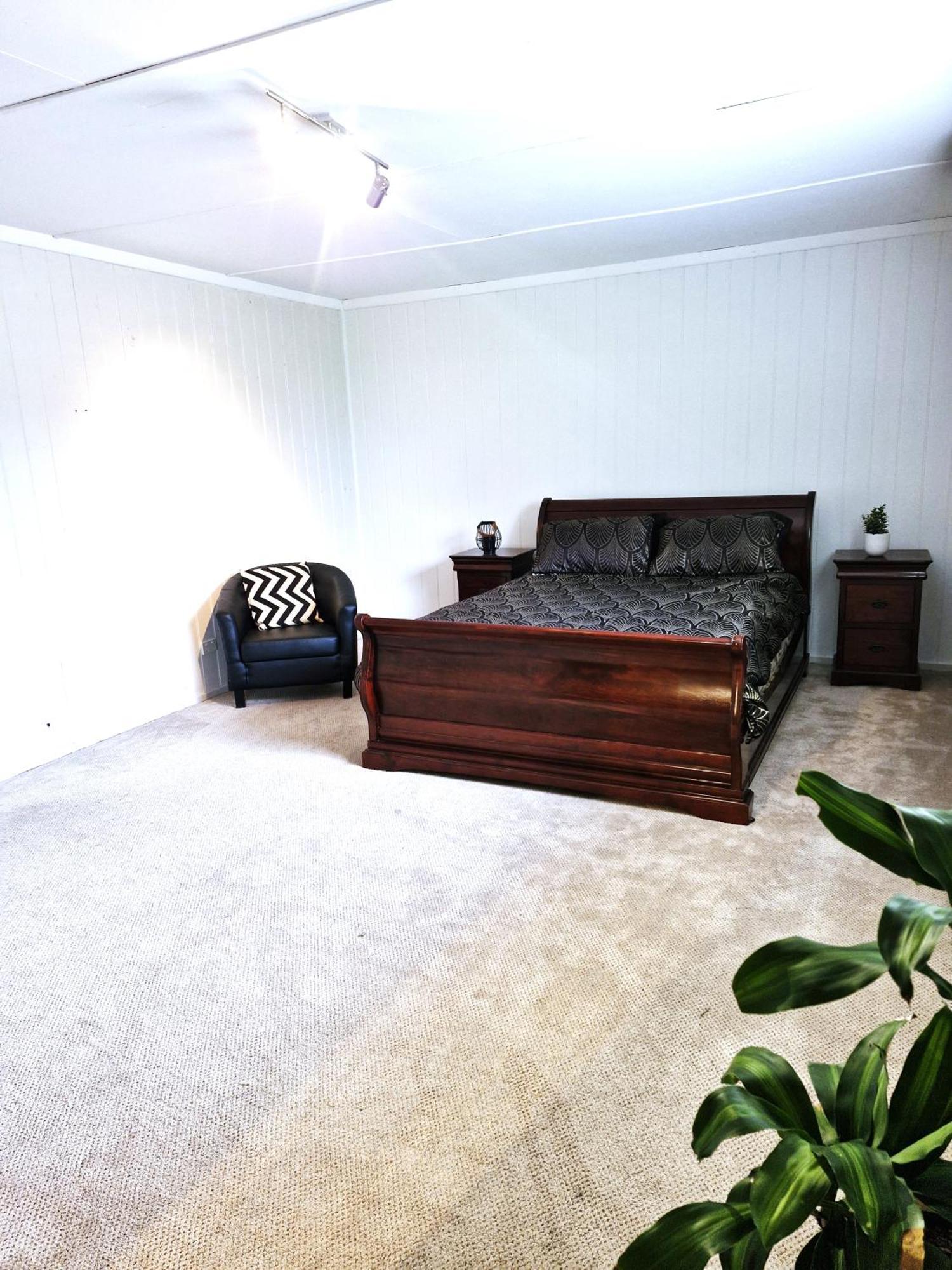Country Cottage Sunshine Coast มอนต์วิลล์ ภายนอก รูปภาพ