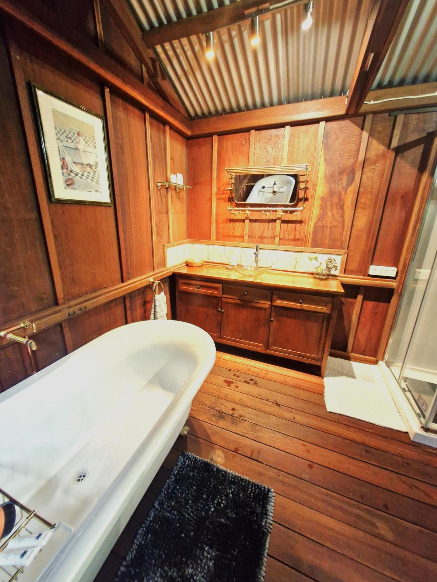 Country Cottage Sunshine Coast มอนต์วิลล์ ภายนอก รูปภาพ